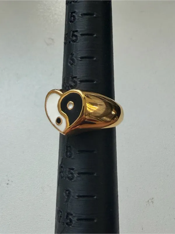 Gold Heart Yin Yang Enamel Ring - Black & White - Image 4
