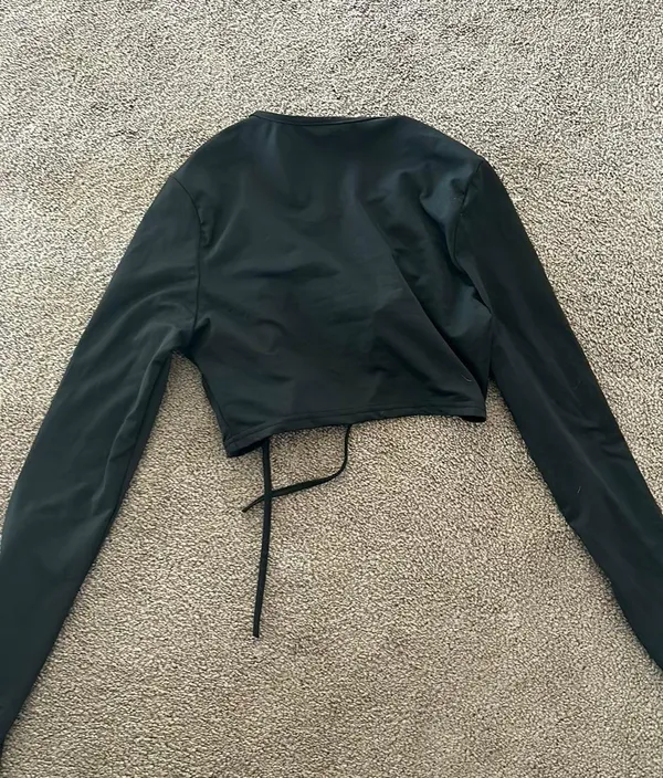 SheIn long sleeve - Image 2