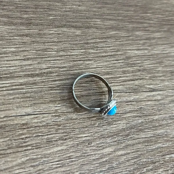 Vintage Faux Turquoise Silver Tone Ring Boho Southwest Pinky Size Small - Image 2