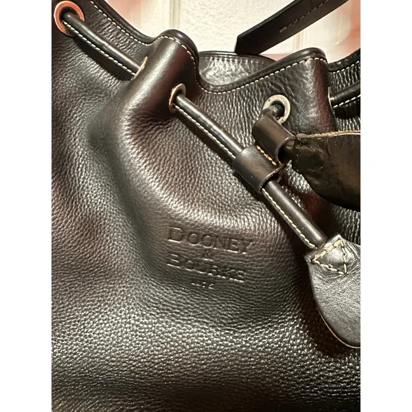 Vintage Dooney & Bourke Black Hobo Bag - Image 2