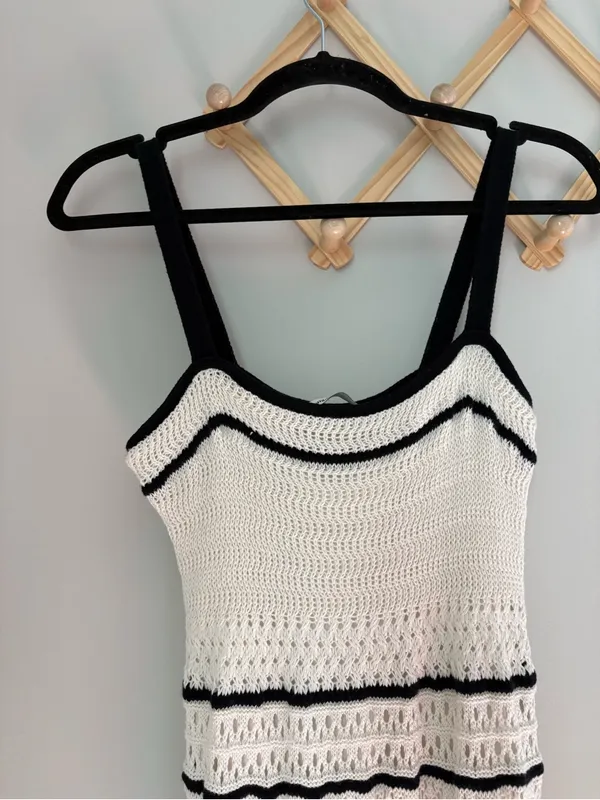 Abercrombie and Fitch Crochet Maxi Dress size Small - Image 3