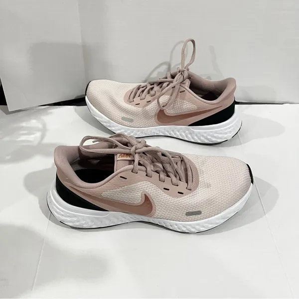 Nike Running Revolution 5 Pink Blush Gold Sneakers Size 6.5 Slip-On Lightweight - Image 3