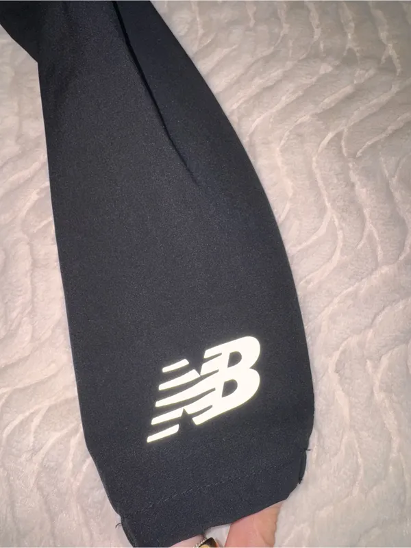 New Balance Black and Light Gray Athletic Jacket - Image 3
