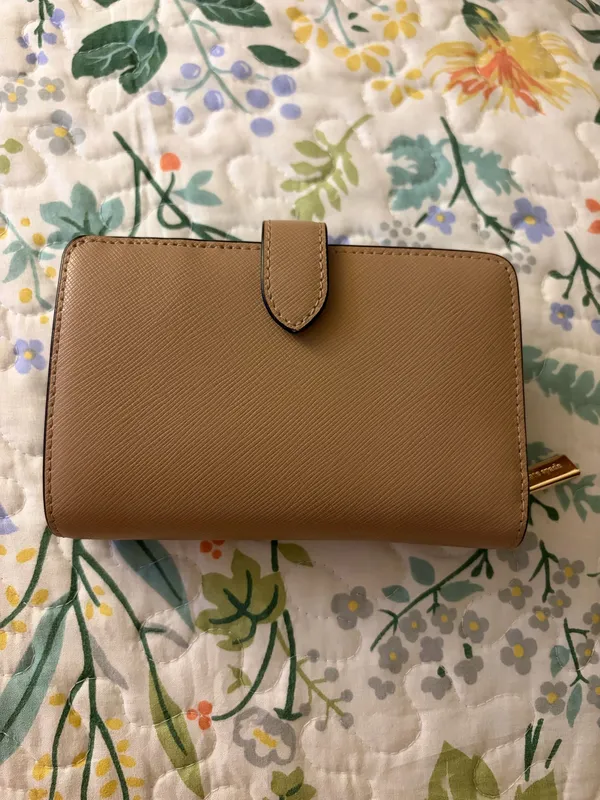 Kate Spade Wallet Leather - Image 2