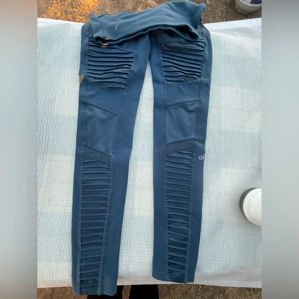 Alo Womens Leggings Small Size Blue Color - Image 4