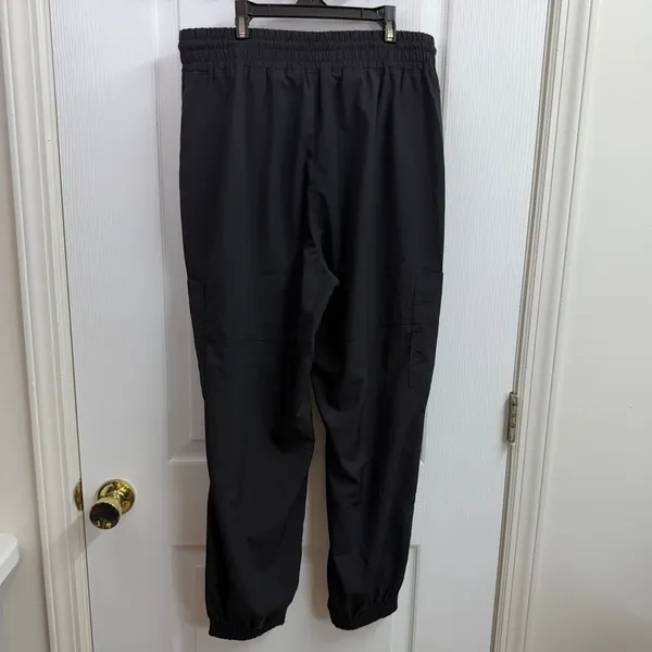 Old Navy black pull on pocket stretch tech quick dry athletic joggers pants M - Image 6