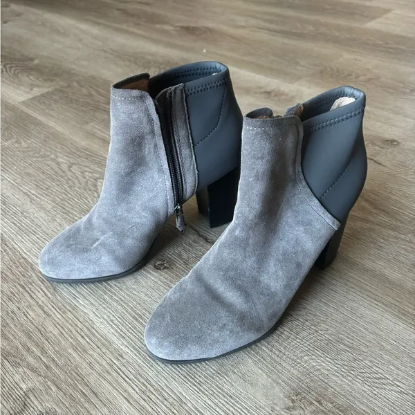 VIONIC PERK WHITNEY CHARCOAL ANKLE BOOTS. SIZE 7 - Image 5