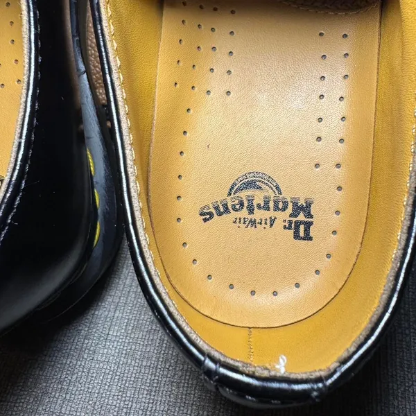 Dr. Martens Black smooth Leather Oxford Shoes Women’s 7 Yellow Stitch Lace Up - Image 7