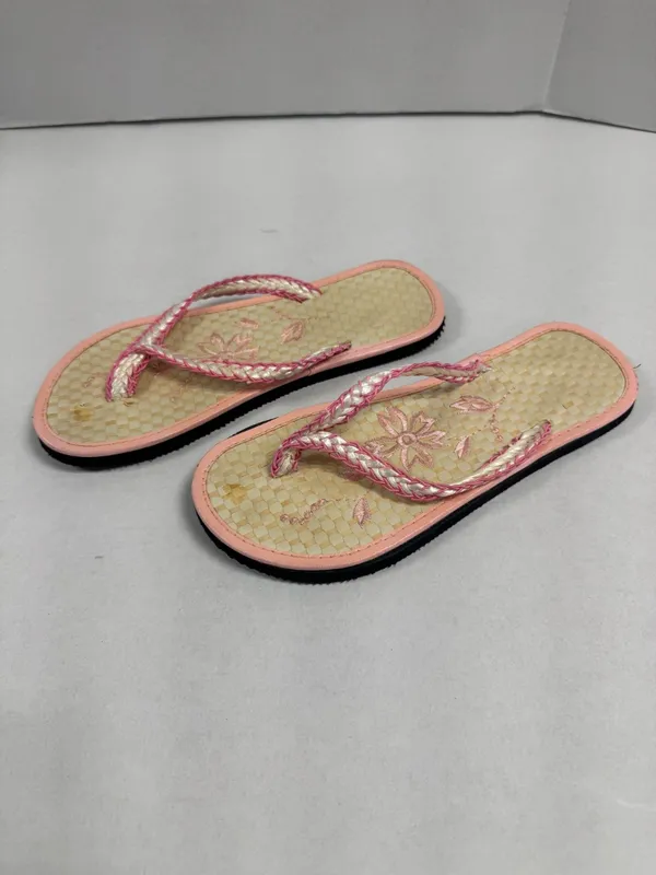 Beautiful Bamboo Seagrass Footbed‎ Flip Flop - Size 7.5. - Image 7