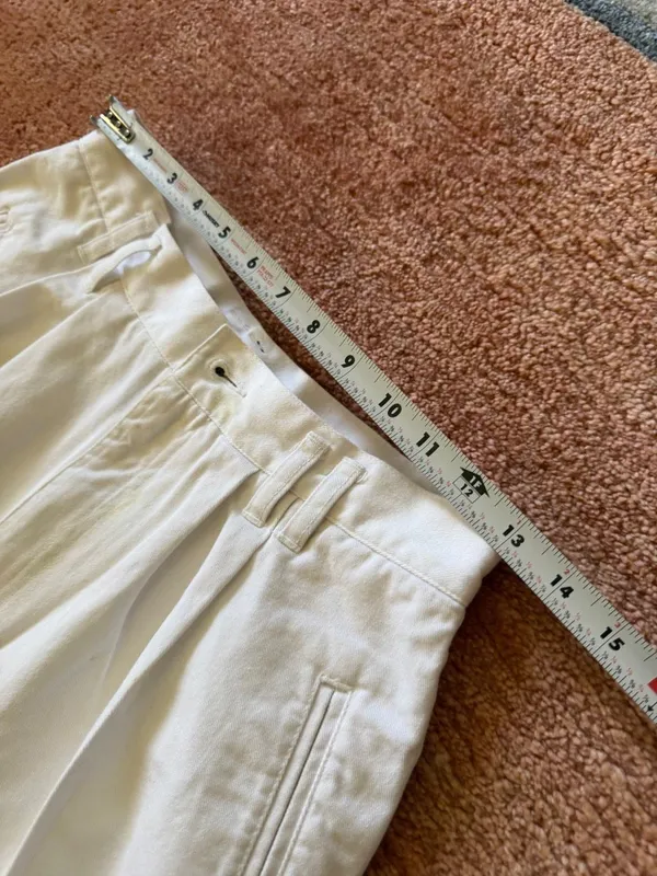 Vintage Lizsport Size 10 White 100% Cotton High Rise Pleated Bermuda Shorts - Image 4
