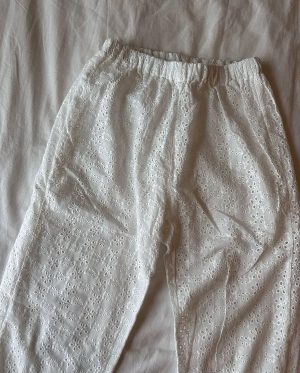White eyelet pants - Image 2