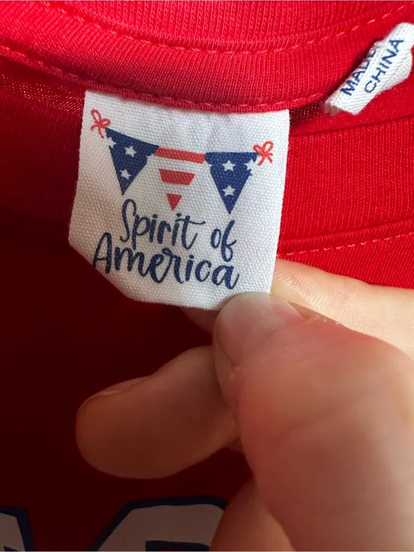 H5. Spirit of America USA Graphic Red USA T-Shirt large - Image 2