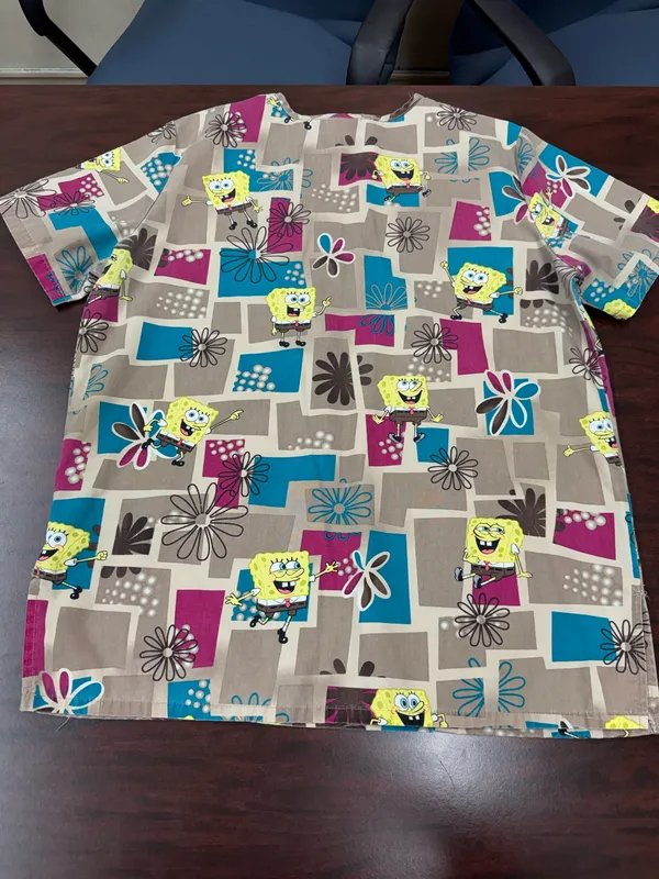 Nickelodeon SpongeBob Scrub Top Size Small - Image 3
