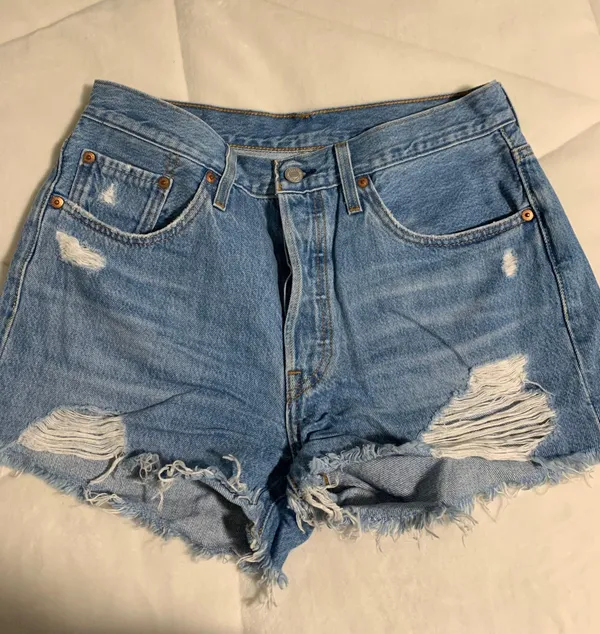 Levi's 501s Shorts - Image 3