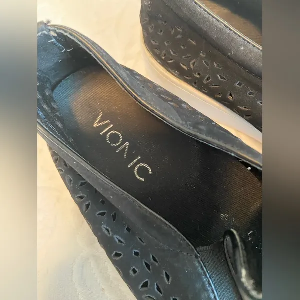 VIONIC Comfort Sneaker Womens Black Suede Sz 9.5 KANI Fashion Shoes - Image 2