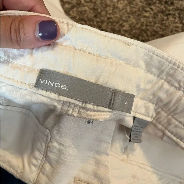 Vince cream pocket shorts - Image 2