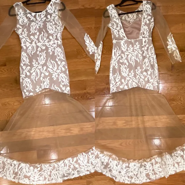 Love Triangle PURE GLAMOUR Nude&White Lace backless Formal maxi Dress-Size Small - Image 4