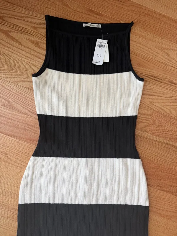 Abercrombie & Fitch Black Cream Striped Ribbed Knit Maxi Dress M NWT - Image 3
