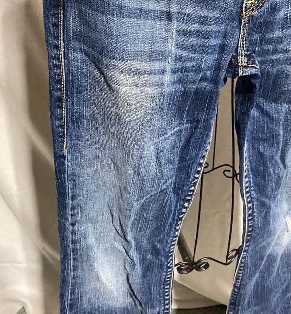 Silver Jeans​​​ - Image 7