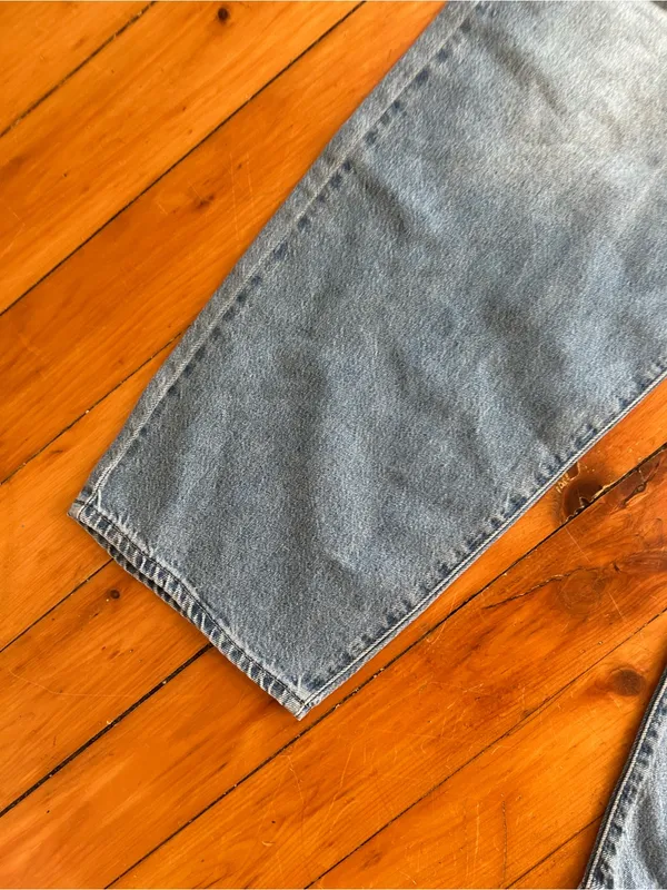 NWT Levi’s baggy dad jeans 26x30 ripped - Image 5
