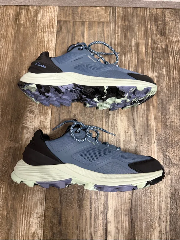 Clarks Women’s  Blue Waterproof Trail Sneaker Size 6 - Image 12