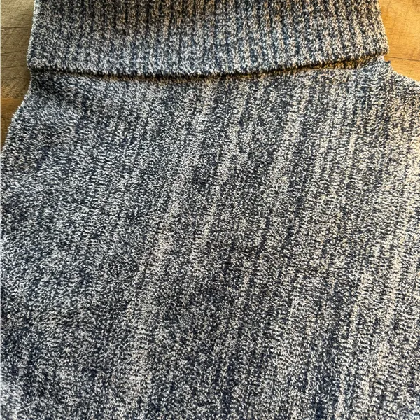 Barefoot Dreams CozyChic Point Dume Poncho OS Blue Marbled EUC Top - Image 10