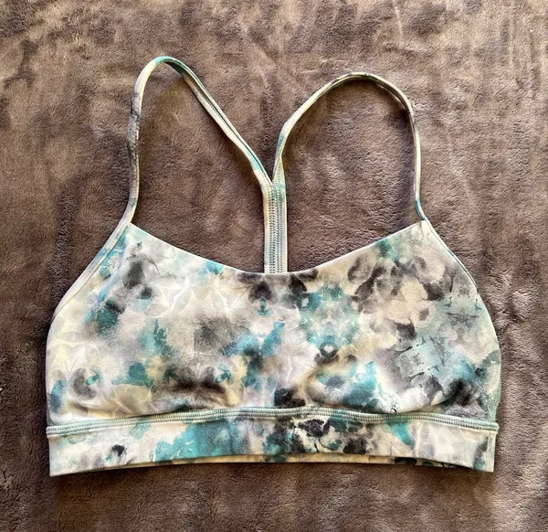 Lululemon Y Flow Bra - Image 3