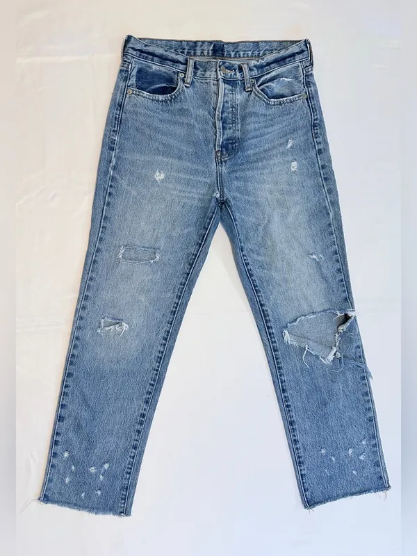 Gap 1969 Mid Rise Destructed Vintage Straight Jeans – Light Indigo – 0/25R - Image 6