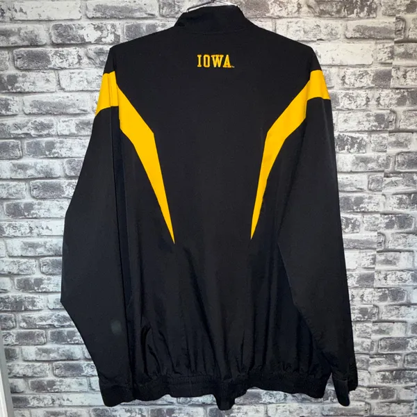 Nike Dri-FIT Black & Yellow XXL Pullover 1/4 Zip Long Sleeve - Iowa Hawkeyes - Image 2