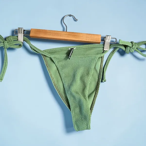 PrettyLittleThing Green Swimsuit Crin - Image 10