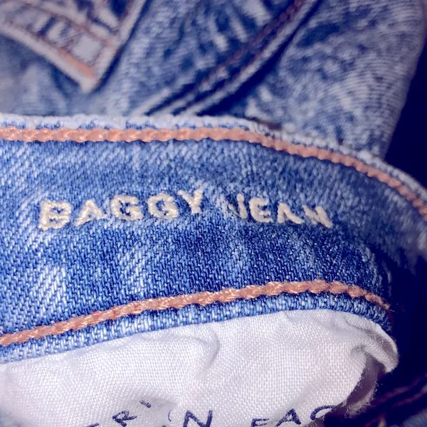 American eagle baggy jean size 6 short jeans distressed - Image 6
