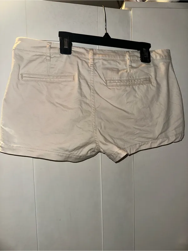 Express Dressy Cargo Shorts $60 MSRP - Image 4