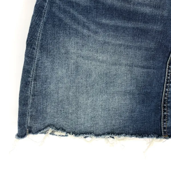 BlankNYC Faded Light Wash Denim Skirt A-Line‎ Raw Hem Mini Skirt Size 25 - Image 6