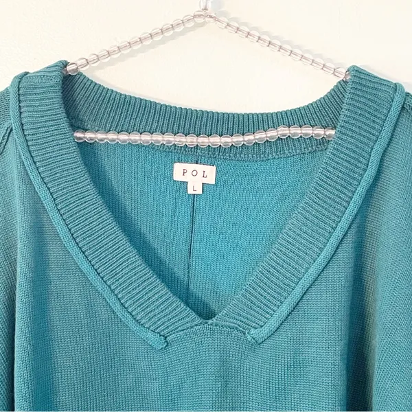 POL Size Large Green Exposed Hem Bubble Sleeve Deep V Pullover Knit Top‎ - Image 3