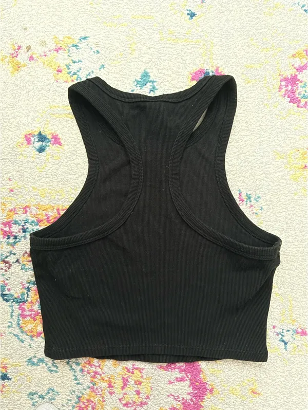 Alo Yoga Tank Top - Image 4