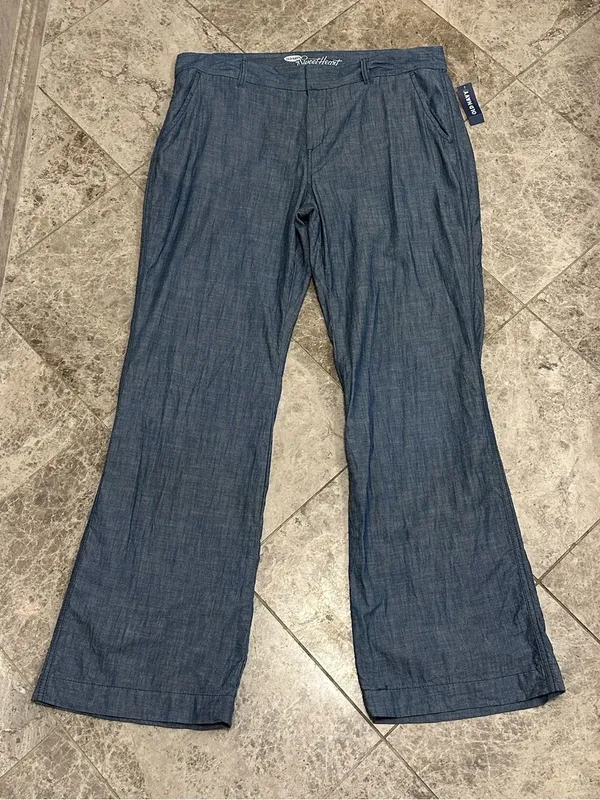 Old Navy Sweetheart Chambray Pant NEW Mid Rise Straight Leg 100% Cotton Size 14 - Image 2