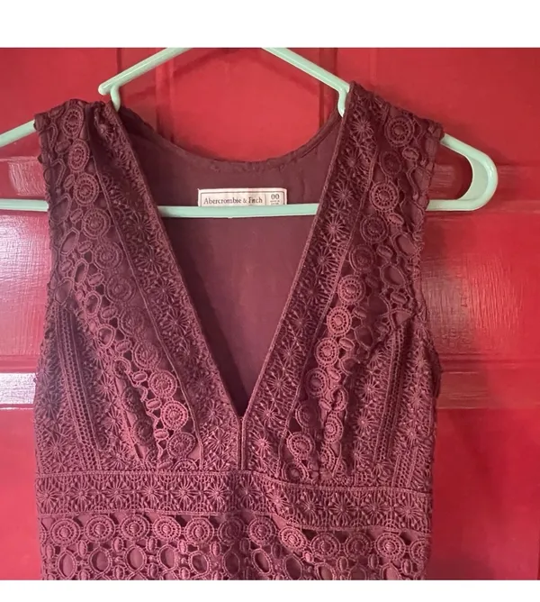 Abercrombie Burgundy Lace Dress Mini - Image 2