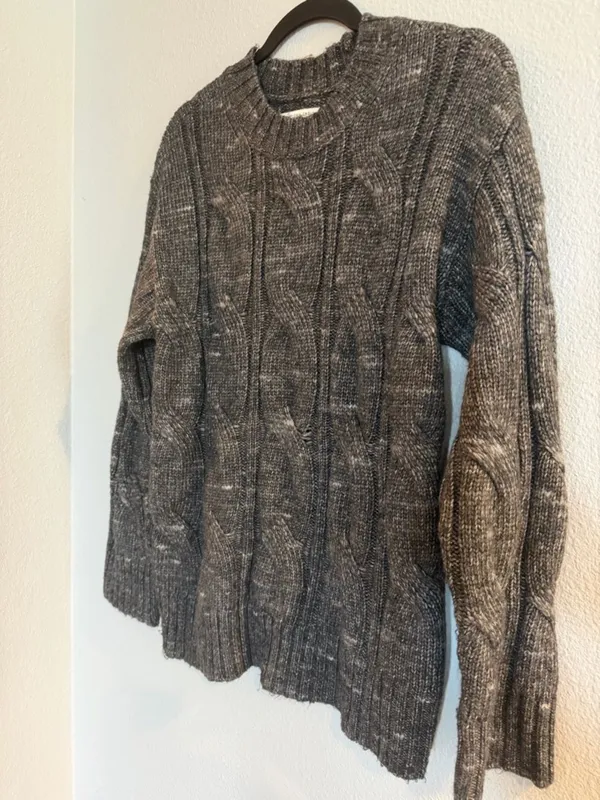 American‎ Eagle Sweater Cable Knit XS Grey Oversized Chunky Fisherman Pullover - Image 3