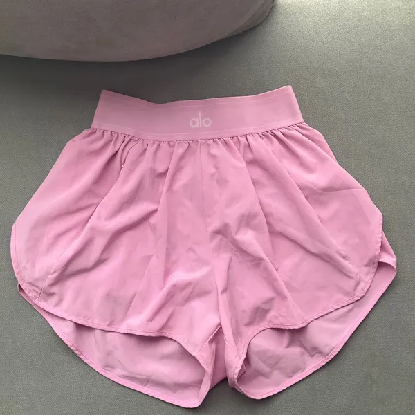 Alo Yoga Match Point Short Candy Heart Pink XXS - Image 2