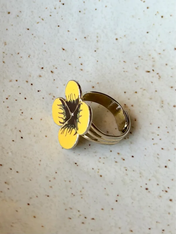 Boutique Cute fairy cottage flower adjustable ring🌼 - Image 5
