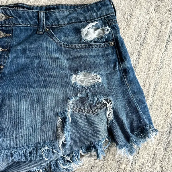 Lucky Brand Cut Off Denim Plus Size Shorts Size 14/32 - Image 9