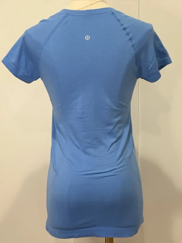 Lululemon Swiftly Tech Short-Sleeve Shirt 2.0 Hip Length Size 4 Aero Blue Yoga - Image 8