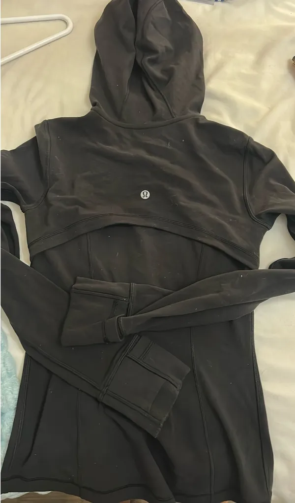 Lululemon jacket with hood  - Image 3