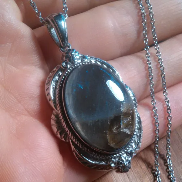 Madagascar Fire Labradorite Feather Stainless Steel Pendant Necklace - Image 10