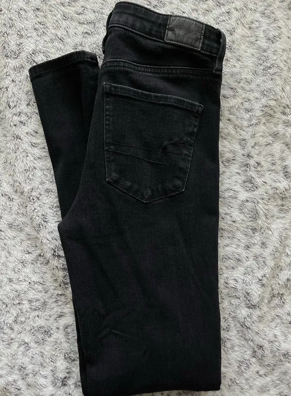 Black Size 4 - Image 3
