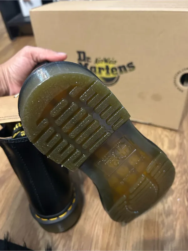 DR MARTENS 2976 black leather Chelsea ankle boots booties shoes women’s 8 new - Image 5