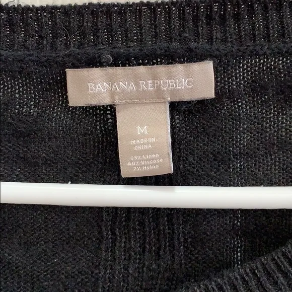 5/$15 - Banana republic sweater size medium‎ - Image 2