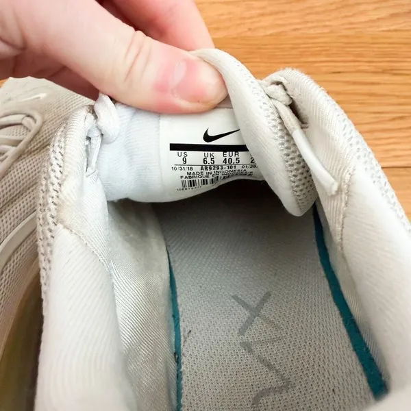 Nike Airmax 720 GS Size 9 - Image 7