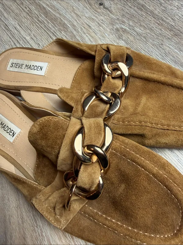 Steve Madden Cassady Tan Suede Chain-Accent Mules Size 8.5 M - Image 2