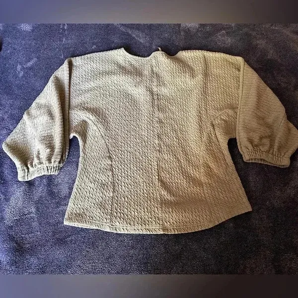 Anthropologie Sage Green Oversized Blouse Arya Textured Top size XS - Image 5